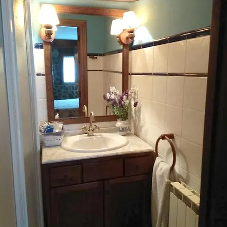 Prázdninový dům 2 Bedrooms House With Wifi At *