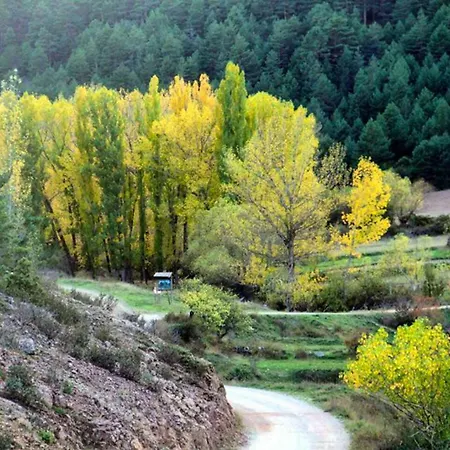 2 Bedrooms House With Wifi At * Bronchales